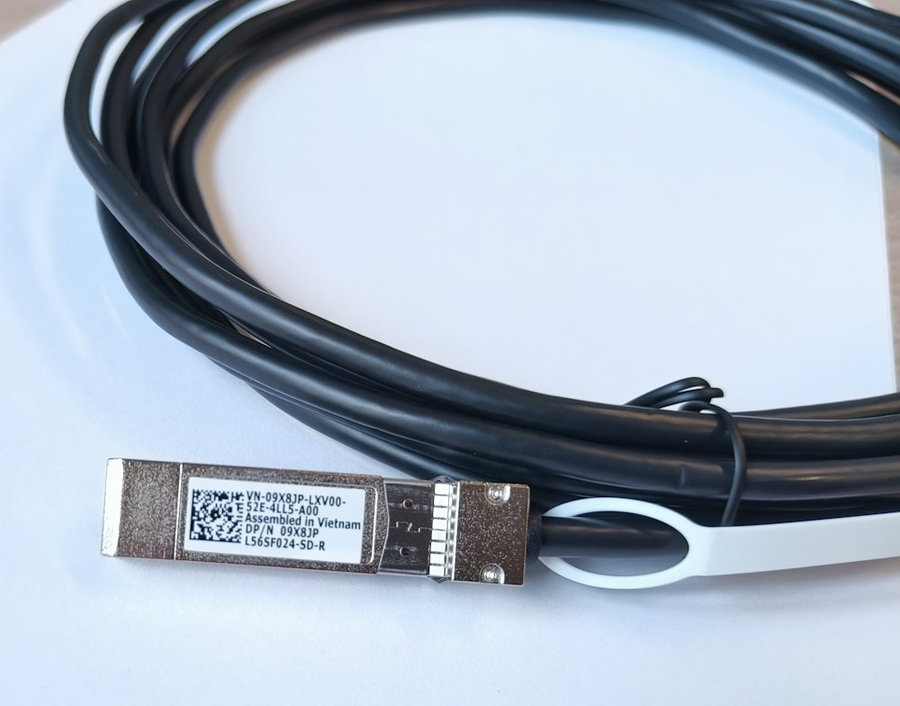 Dell Networking Cable SFP28 to SFP28 25GbE Passive Copper Twinax Direct Attach 5M/ optický síťový kabel/ originál